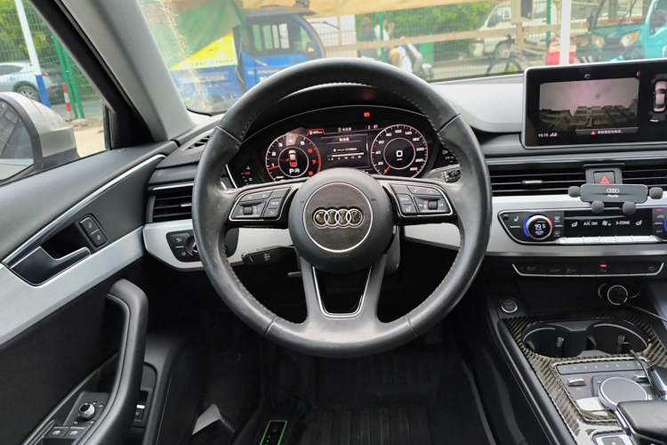 Used Audi A4L 2017 40 TFSI Sport Edition Steering Wheel