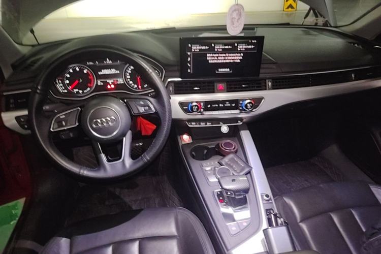 Used Audi A4L 2017 40 TFSI Fashion Model Center Console