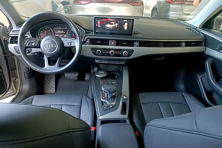Used Audi A4L 2017 40 TFSI Ambition Edition Center Console