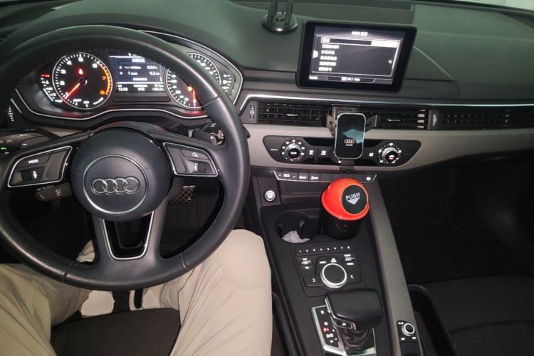Used Audi A4L 2017 Plus 40 TFSI Ambition Model Center Console