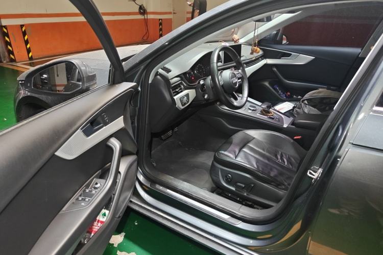 Used Audi A4L 2017 Plus 40 TFSI Fashion Model Driver Seat