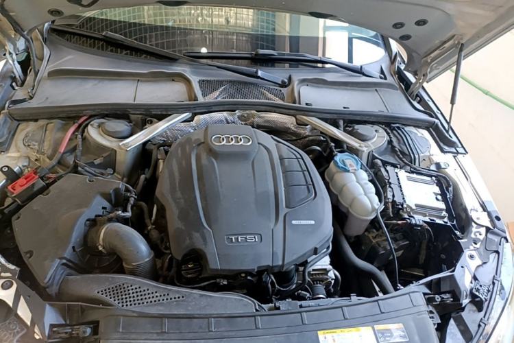 Used Audi A4L 2017 40 TFSI Ambition Edition Engine Bay