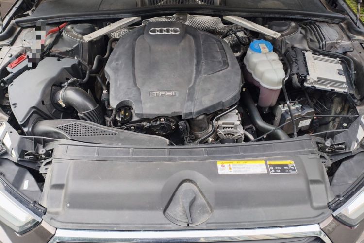 Used Audi A4L 2017 40 TFSI Ambition Edition Engine Bay