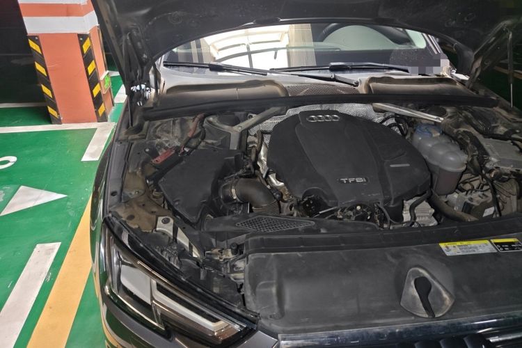 Used Audi A4L 2017 Plus 40 TFSI Fashion Model Engine Bay Right