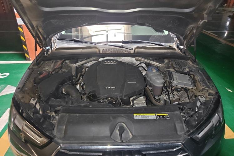 Used Audi A4L 2017 Plus 40 TFSI Fashion Model Engine Bay
