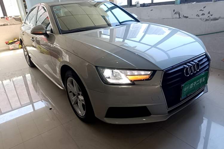 Used Audi A4L 2017 40 TFSI Ambition Edition Front Right 45 Deg