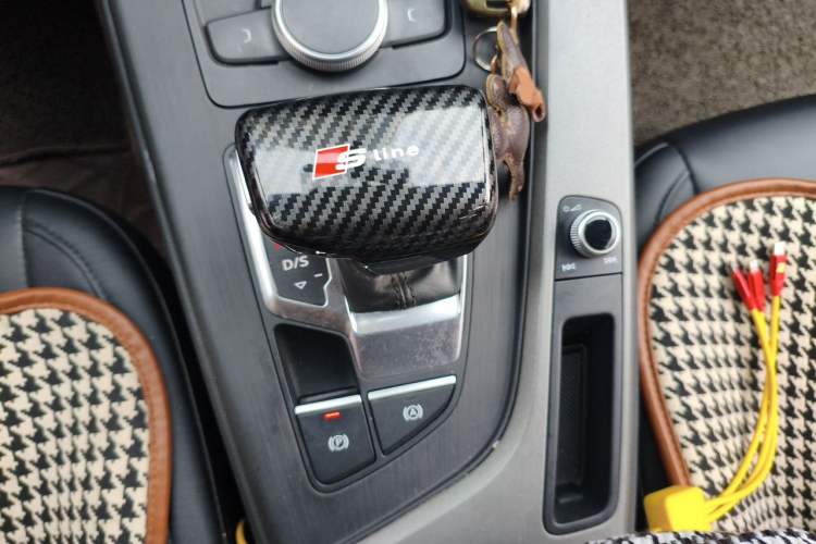 Used Audi A4L 2017 40 TFSI Ambition Edition Gear Lever