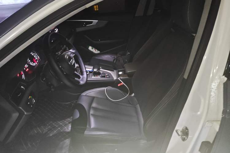 Used Audi A4L 2017 Plus 40 TFSI Ambition Model Left Front Seat