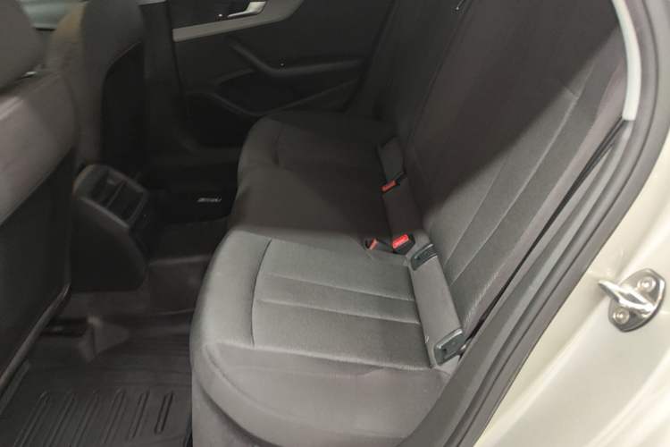 Used Audi A4L 2017 Plus 40 TFSI Ambition Model Left Rear Seat