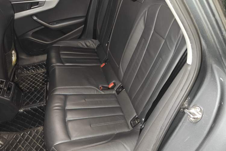 Used Audi A4L 2017 Plus 40 TFSI Fashion Model Left Rear Seat