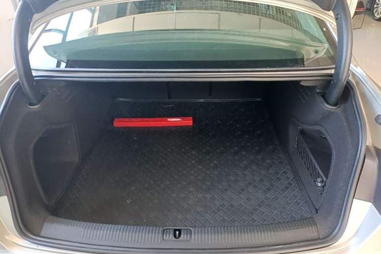 Used Audi A4L 2017 40 TFSI Ambition Edition Trunk