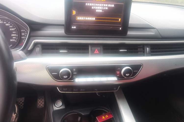 Used Audi A4L 2017 Plus 40 TFSI Fashion Model Audio And AC Panel