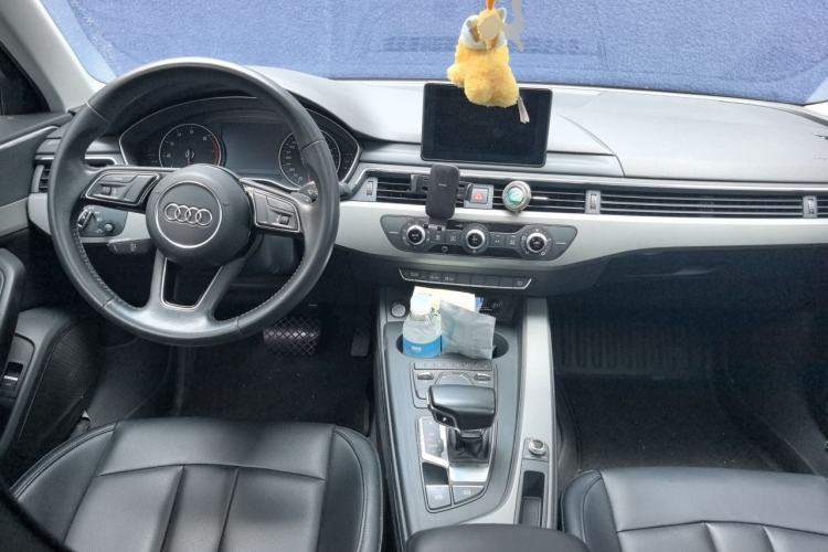 Used Audi A4L 2017 40 TFSI Ambition Edition Center Console
