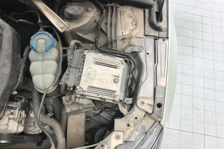 Used Audi A4L 2017 40 TFSI Ambition Edition Engine Bay Left