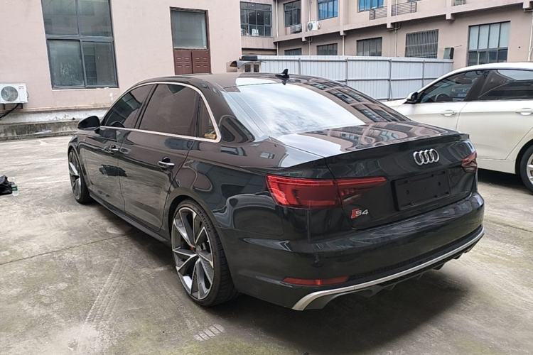 Used Audi A4L 2017 40 TFSI Sport Edition Exterior 2