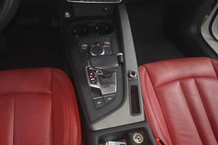 Used Audi A4L 2017 Plus 40 TFSI Ambition Model Gear Lever