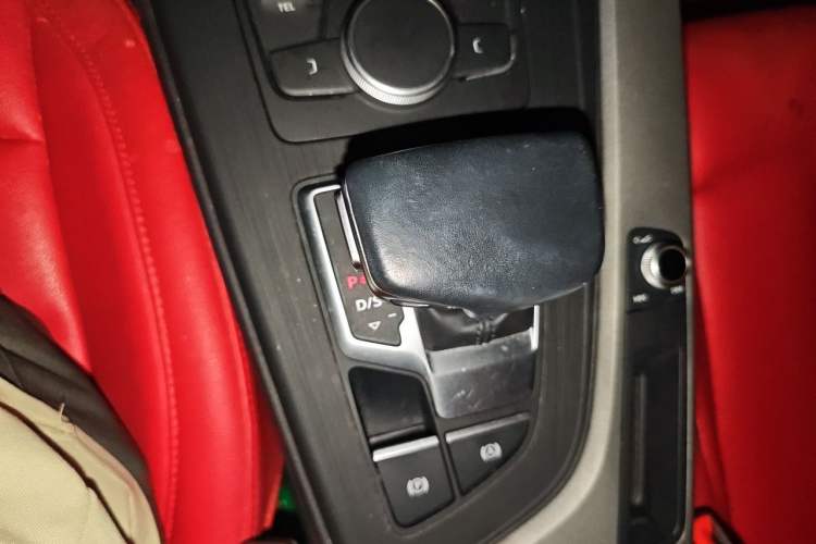 Used Audi A4L 2017 Plus 40 TFSI Ambition Model Gear Lever