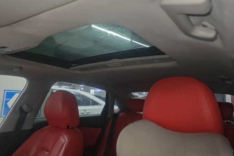 Used Audi A4L 2017 Plus 40 TFSI Ambition Model Headliner