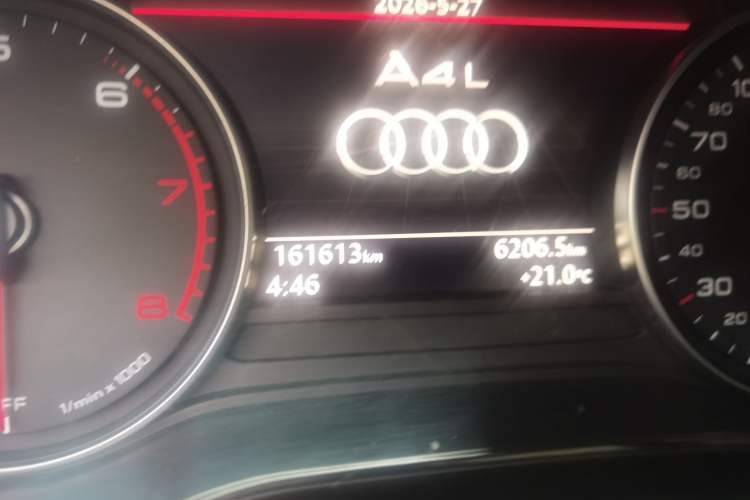 Used Audi A4L 2017 Plus 40 TFSI Fashion Model Odometer Close Up
