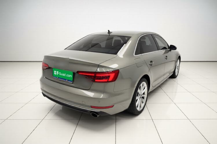 Used Audi A4L 2017 Plus 40 TFSI Fashion Model Rear Right 45 Deg