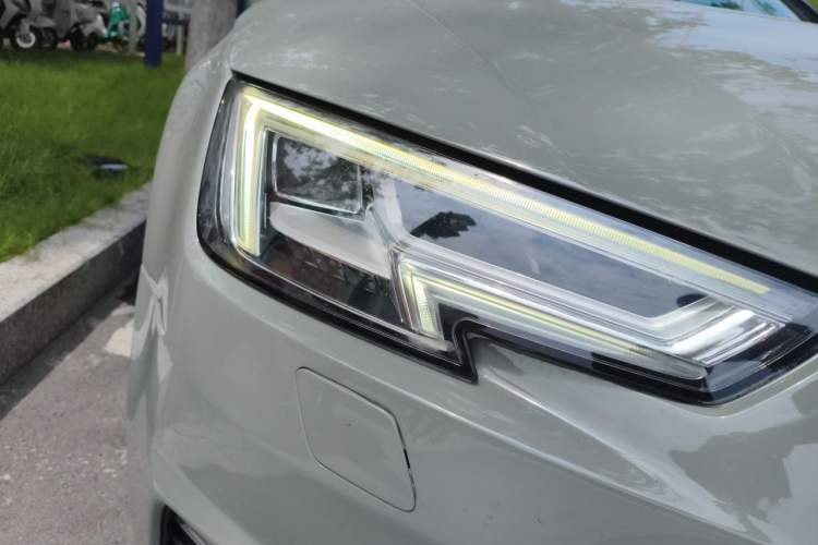 Used Audi A4L 2017 Plus 40 TFSI Fashion Model Right Front Headlight