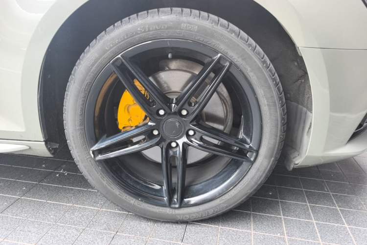 Used Audi A4L 2017 40 TFSI Ambition Edition Right Front Wheel Hub