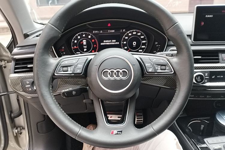 Used Audi A4L 2017 40 TFSI Sport Edition Steering Wheel