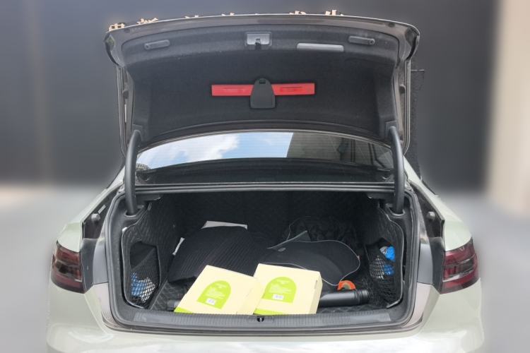 Used Audi A4L 2017 40 TFSI Ambition Edition Trunk
