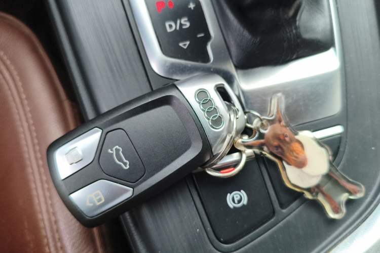 Used Audi A4L 2017 Plus 40 TFSI Fashion Model Vehicle Key