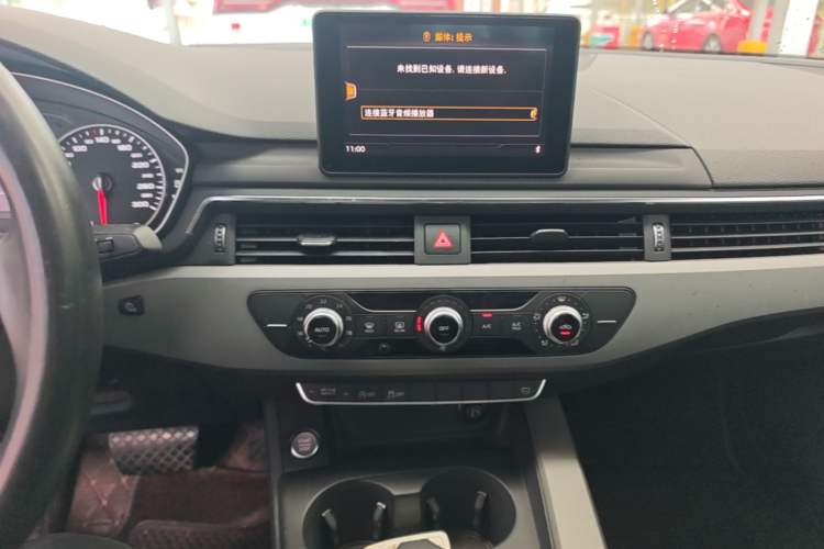 Used Audi A4L 2017 40 TFSI Ambition Edition Audio And AC Panel