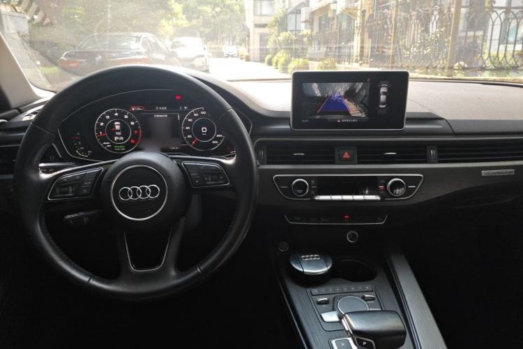 Used Audi A4L 2017 45 TFSI quattro Style Edition Center Console