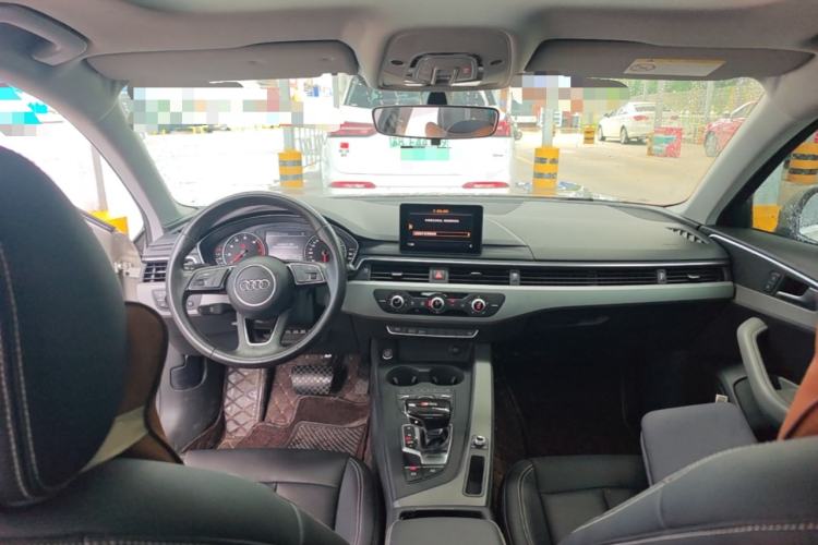 Used Audi A4L 2017 40 TFSI Ambition Edition Center Console