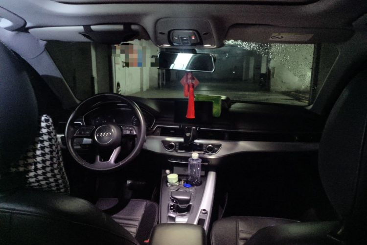Used Audi A4L 2017 40 TFSI Fashion Model Center Console