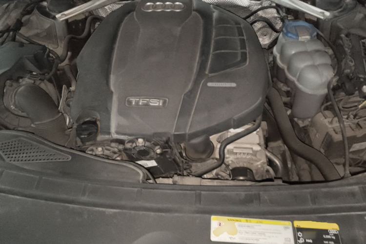 Used Audi A4L 2017 40 TFSI Fashion Model Engine Bay