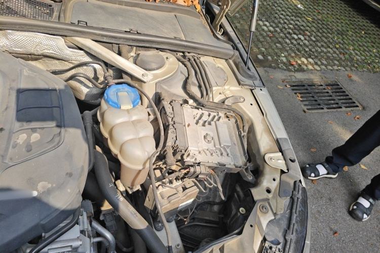 Used Audi A4L 2017 45 TFSI quattro Style Edition Engine Bay Left