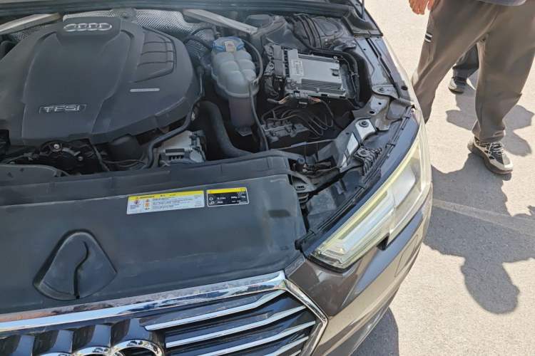 Used Audi A4L 2017 Plus 40 TFSI Fashion Model Engine Bay Left