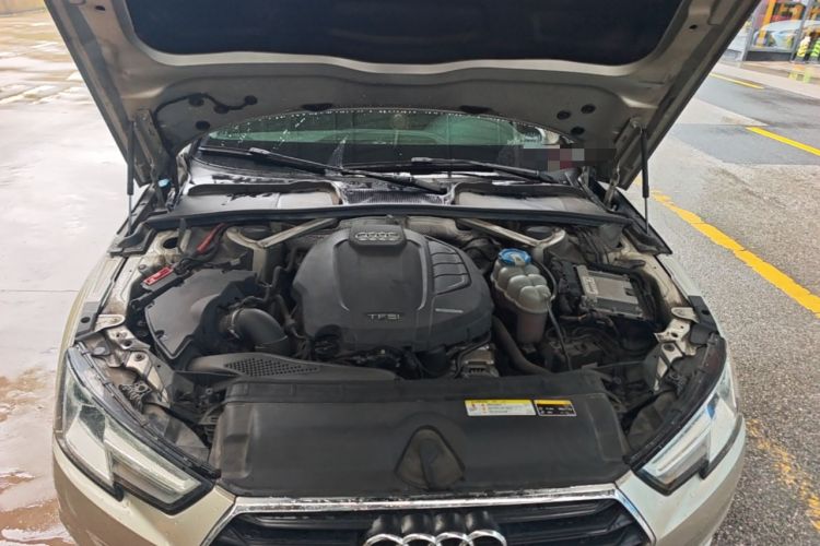 Used Audi A4L 2017 40 TFSI Ambition Edition Engine Bay