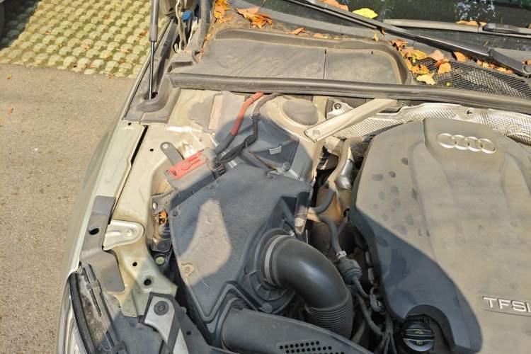 Used Audi A4L 2017 45 TFSI quattro Style Edition Engine Bay Right