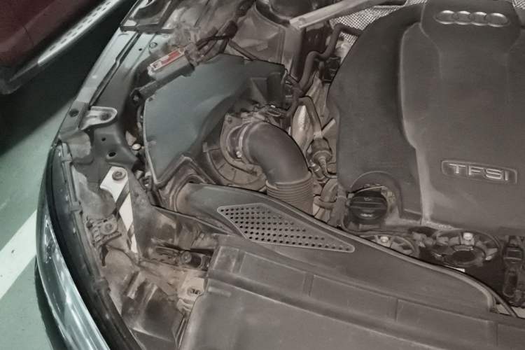 Used Audi A4L 2017 40 TFSI Fashion Model Engine Bay Right