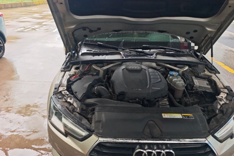 Used Audi A4L 2017 40 TFSI Ambition Edition Engine Bay Right