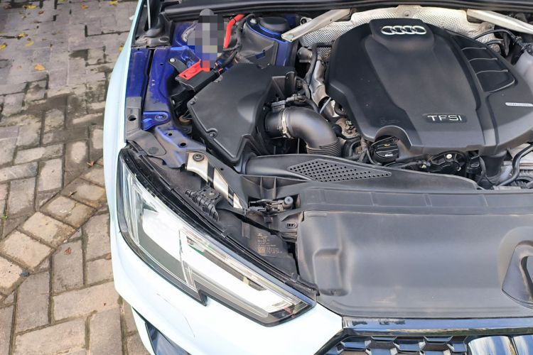 Used Audi A4L 2017 Plus 40 TFSI Ambition Model Engine Bay Right