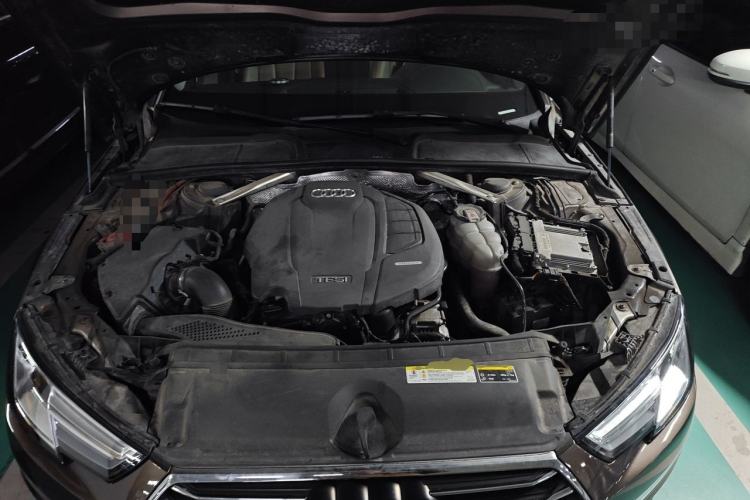 Used Audi A4L 2017 40 TFSI Ambition Edition Engine Bay