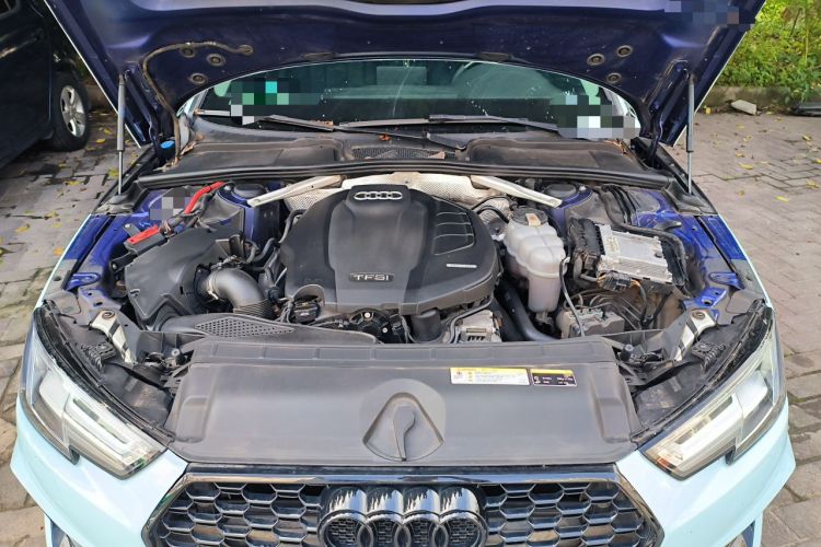 Used Audi A4L 2017 Plus 40 TFSI Ambition Model Engine Bay