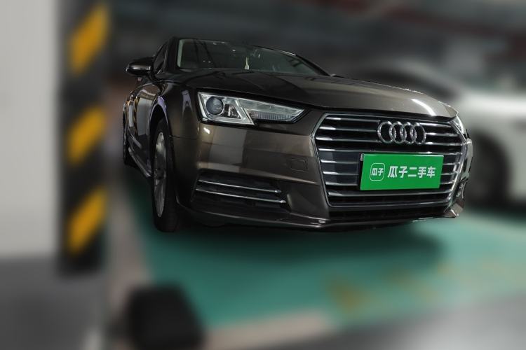 Used Audi A4L 2017 40 TFSI Ambition Edition Front Right 45 Deg