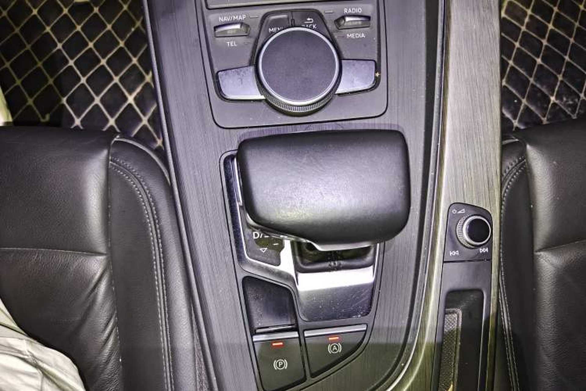 Used Audi A4L 2017 45 TFSI quattro Style Edition Gear Lever