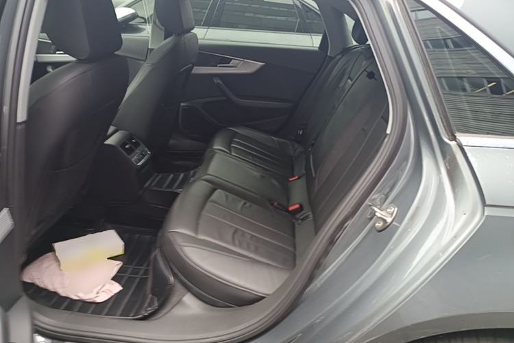 Used Audi A4L 2017 40 TFSI Fashion Model Left Rear Seat