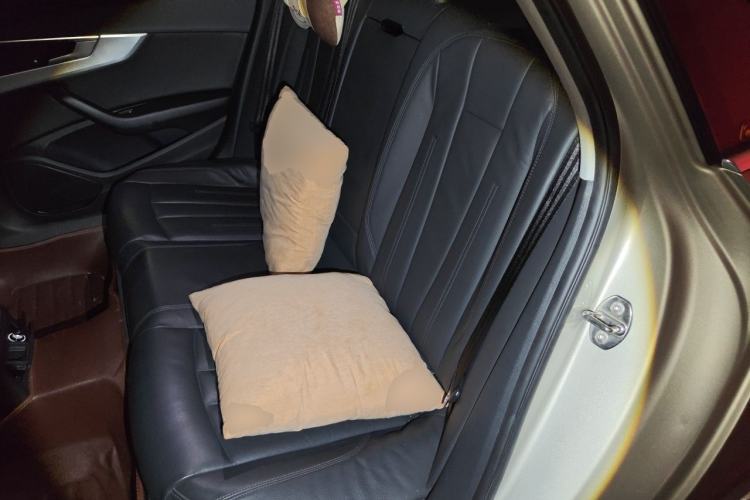 Used Audi A4L 2017 40 TFSI Fashion Model Left Rear Seat