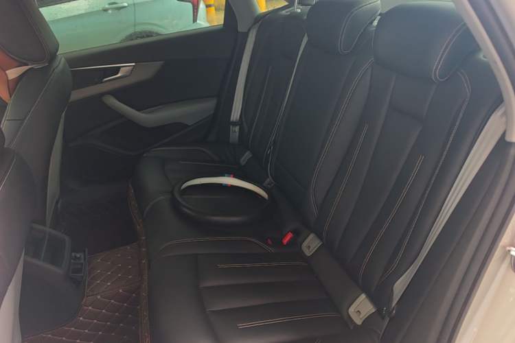 Used Audi A4L 2017 40 TFSI Ambition Edition Left Rear Seat