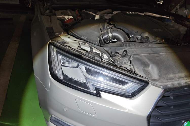 Used Audi A4L 2017 40 TFSI Fashion Model Right Front Headlight