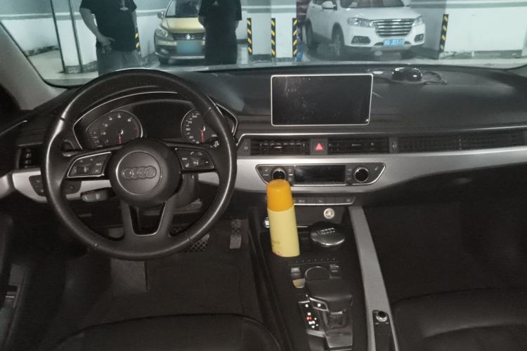 Used Audi A4L 2017 40 TFSI Fashion Model Steering Wheel